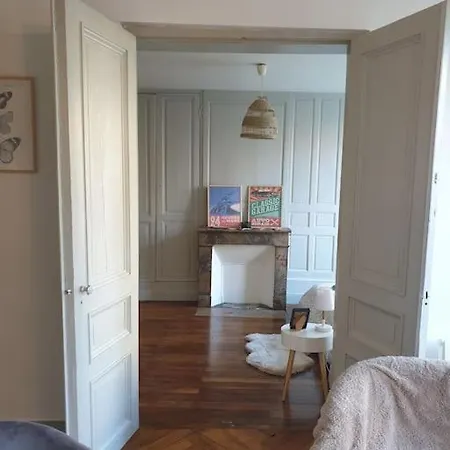 Elegant Appartement Au Coeur Du Vieux Tours Extérieur photo