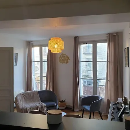 Elegant Appartement Au Coeur Du Vieux Tours Extérieur photo