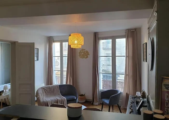 Elegant Appartement Au Coeur Du Vieux Tours